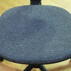 OAチェア 幅42×奥行48×高さ80～94cm 昇降・回転 事務いす イス 椅子 札幌市 清田区 平岡の画像