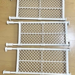 【譲ります！】伸縮可能 突っ張り棚 3点