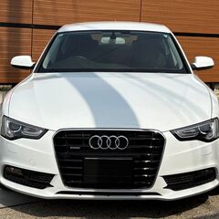 アウディ A5スポーツバック 2.0TFSIクワトロ 今年度自動車税込み 車検長い ターボエンジン 本革シート パワーシート シートヒーター フルセグTV Bluetooth 18インチホイール ETC スマートキー スペアキーの画像