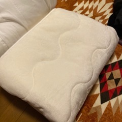 6点全部。未使用セミシングル、敷パット、カバー3000円