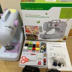 家庭用ミシン  フリーアーム仕様