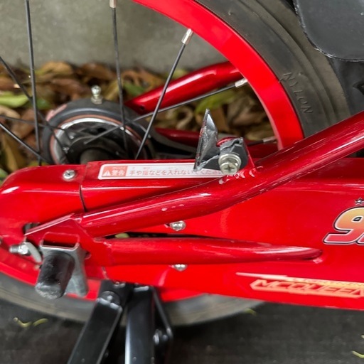 自転車　補助輪付き　16インチ　カーズ