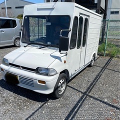 ウォークスルーバン　キッチンカー フードトラックの画像