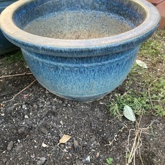 差し上げます!  植木鉢　3個　鮮やかなブルー