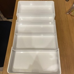 ニトリ　カトラリーケースの画像