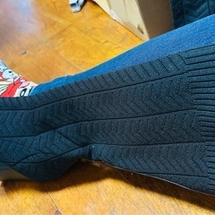 黒の半ブーツの画像