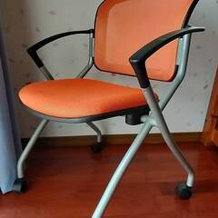 デスク用の椅子の画像