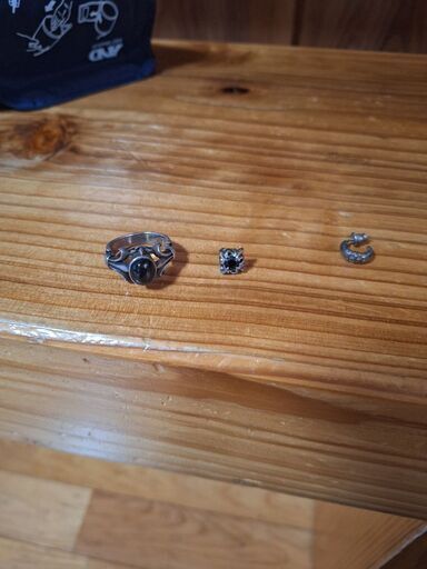 シルバーリング&ピアス&ピンクシルバーピアスの3点セット中古！