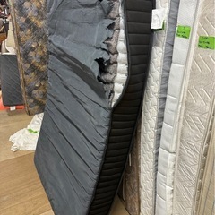 D0824 マットレス　セミダブル　破れあり　訳あり商品の画像