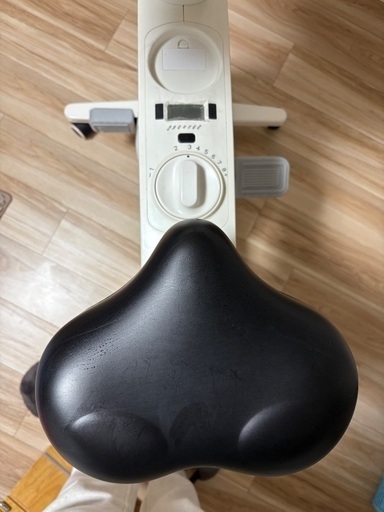 再再値下げしました！！テーブル付きエアロバイク FLEXISPOT