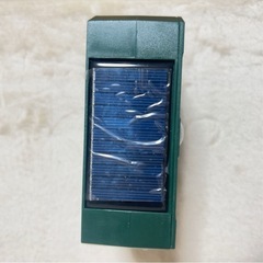 【未使用】動物撃退器 猫よけ 猫避け 超音波 害獣撃退器 ソーラー充電の画像