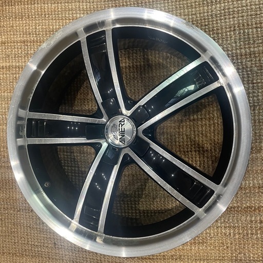 ANTERA 22インチ  5穴 8.5J