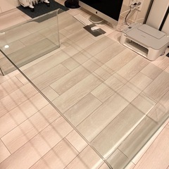 大塚家具ガラス製リビングテーブル (Chiaki128) 鞍馬口の 大塚家具ガラス製リビングテーブル (Chiaki128) 鞍馬口の