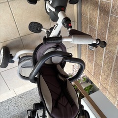 折りたたみ三輪車の画像