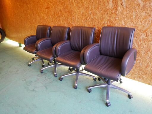 オフィスチェア　４脚セットで　美品です。前橋市上小出町より