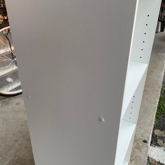 【カラーボックス ホワイト】W42xD29xH89cm クリーニング済み　※全体的にはダメージ少ないですが、棚ダボにサビがあります【10804】の画像