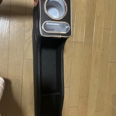 N-BOXカスタム　コンソールボックスの画像