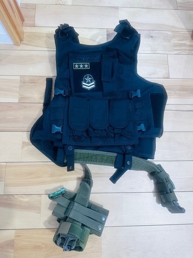 黒 タクティカルベスト モールシステム　防弾チョッキ 黒 タクティカルベスト モールシステム 防弾チョッキ Amazon