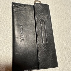 PRADA お札入れ　カードケース