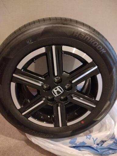 新車外し ヴェゼル 16インチホイールタイヤ 4本セット