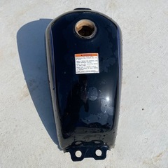 gn125h タンクの画像