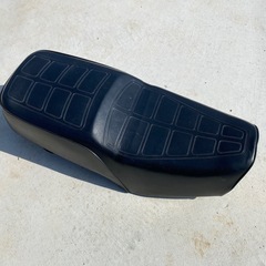 gn125h純正シートの画像