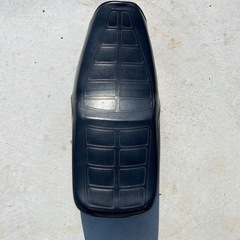 gn125h純正シートの画像