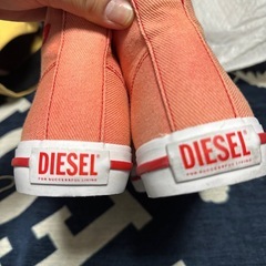 dieselスニーカーの画像