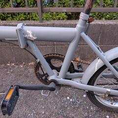 折りたたみ自転車の画像