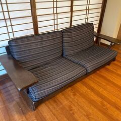 【KASHIWA】柏木工 2人掛けソファ KL63 ナラ材 天然木 飛騨 国産家具 木製家具 UP4113 ウレタンクッション 座面38cm W2100 Y1195の画像