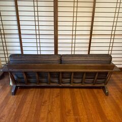 【KASHIWA】柏木工 2人掛けソファ KL63 ナラ材 天然木 飛騨 国産家具 木製家具 UP4113 ウレタンクッション 座面38cm W2100 Y1195の画像