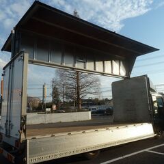 H.24(2012)年 UDトラックス コンドル 2.95tアルミウイングワイド6MT グレー ワイドボディ　オートＡＣ　ＥＴＣ　バックカメラ　ＡＢＳ　エアバック　ベッド付　LEDヘッドライト　ラッシング２段　電動格納ミラー　　検付き１年　　17209の画像