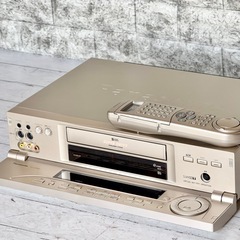 Panasonic「NV-SB900」S-VHS規格対応ビデオデッキの画像