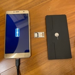 ASUS スマートフォン