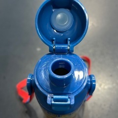 トミカの水筒の画像