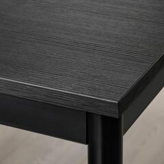 IKEAダイニングテーブルの画像
