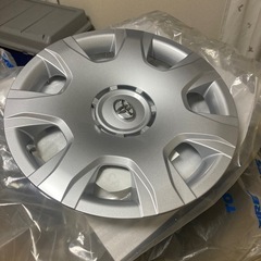 ハイエース　新車外しタイヤホイール　カバー付き
の画像
