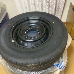 ハイエース　新車外しタイヤホイール　カバー付き
の画像