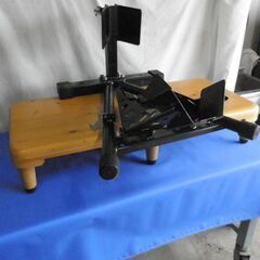 フロントホイールクランプ 10～18インチ対応 小型 中型 バイク 整備 メンテ スタンド リフトの画像