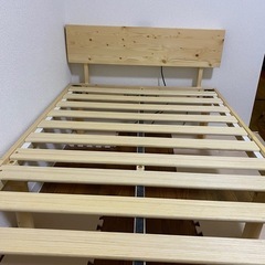 【取引中】天然木パイン　宮棚、コンセントつきシングルベットの画像