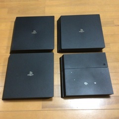 ps4pro7200番、その他ps4 pro2台、初期型ps4の画像