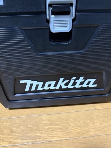 新品、未開封　マキタインパクトドライバー　TD173ＤＲＧＸ　ボディカラー　ブルー