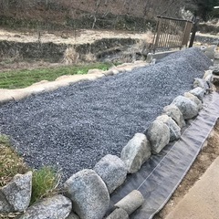 庭石(砕石)軽トラ1杯500kgの画像