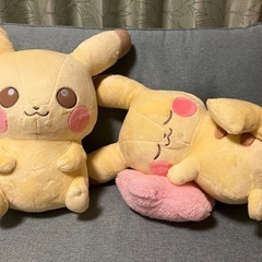 ピカチュウぬいぐるみ