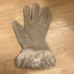 ユニクロ　ファー付き手袋　右手のみ
