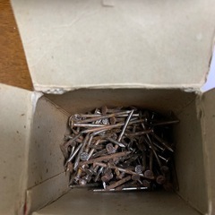 丸釘箱入りの画像