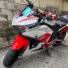 YAMAHA YZF-R25