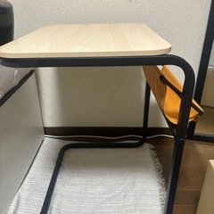 IKEA OLSEROD サイドテーブルの画像
