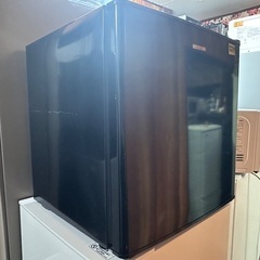 🟦小型冷蔵庫番号18 アイリスオーヤマ 2019年製 1ドア