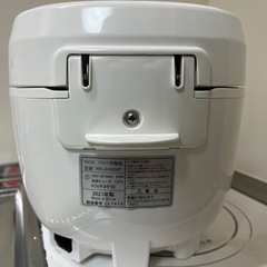 炊飯器 ホワイト　3合炊きの画像